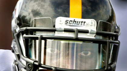 Steelers running back Rashard Mendenhall is dealing with "a minor toe injury" according to head coach Mike Tomlin.