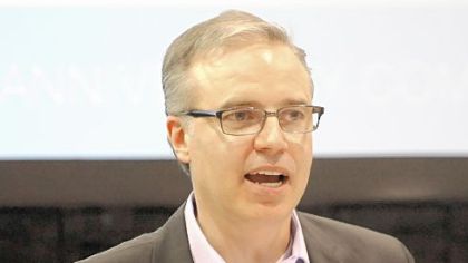 Rich Lunak, CEO of Innovation Works, talks at the 10th anniversary of Innovation Works.