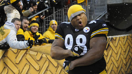 Casey Hampton takes the field prior to the start of a 2008 divisional playoff game against the Chargers at Heinz Field.