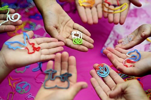 basketball silly bandz