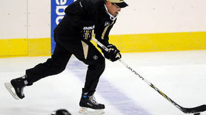 Penguins coach Dan Bylsma on the Senators who are moving up the Eastern Conference standings: "They're breathing down our necks."