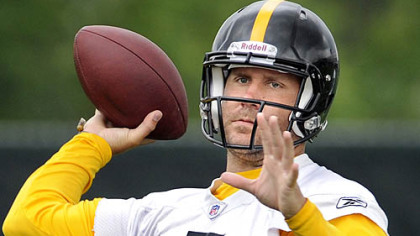 Steelers quarterback Ben Roethlisberger participates in drills during his first day back to spring practice at the team's South Side facility today.
