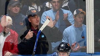 The Penguins signed former Thrashers left winger Brett Sterling.