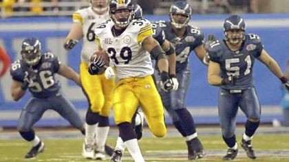 Steelers Willie Parker runs for a third quarter touchdown against the Seahawks in Super Bowl XL. The run was the longest rushing touchdown in Super Bowl history.