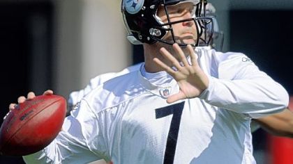 Pittsburgh Steelers quarterback Ben Roethlisberger runs a passing drill on the first day of mandatory off-season workouts.