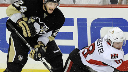 Penguins forward Matt Cooke on shooting against Ottawa: "You have to work hard to find the shooting lane."