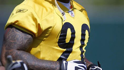 Steelers linebacker Thaddeus Gibson agreed to a three-year contract.