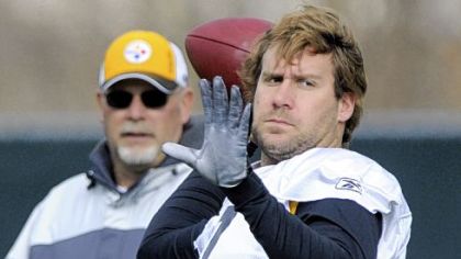 Steelers quarterback Ben Roethlisberger and offensive coordinator Bruce Arians.