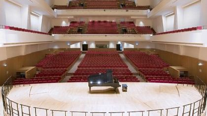 The PSO hasn't played in Paris' La Salle Pleyel since its days with Lorin Maazel, but the audience took to the orchestra, says the orchestra's current musical director, Manfred Honeck.