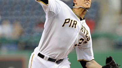 Pirates pitcher Charlie Morton throws in Wednesday's game at PNC Park.