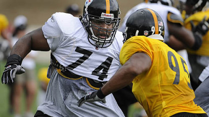 Steelers offensive lineman Willie Colon, left, could miss the entire 2010 season.