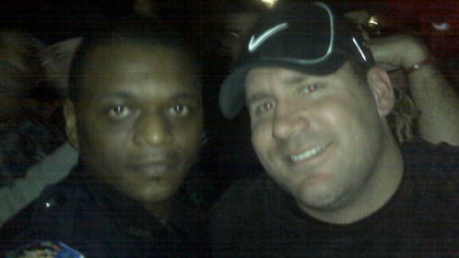 Steelers quarterback Ben Roethlisberger poses for a picture with Milledgeville, Ga., police Sgt. Jerry Blash as the NFL star visited nightclubs in the college town. Sgt. Blash took a statement from a  20-year-old college student, who says Mr. Roethlisberger assaulted her the same night.