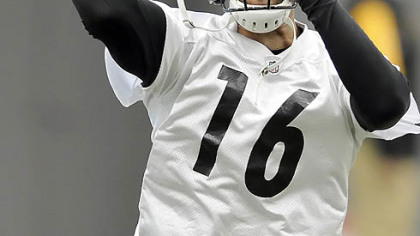 Steelers quarterback Charlie Batch on his chances to become a starter: "Obviously, they felt I could do something because they signed me back."