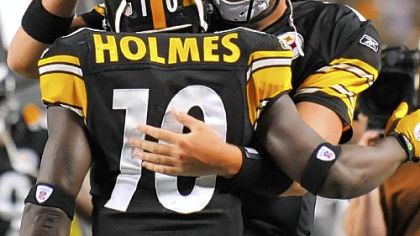 Steelers wide receiver Santonio Holmes and quaterback Ben Roethlisberger.