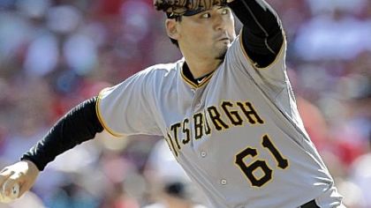 Chan Ho Park was the winning pitcher against the Reds. It was his 123rd win in the majors.