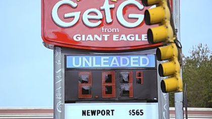 Giant Eagle has opened a new GetGo gas station at Forward and Murray avenues in Squirrel Hill.