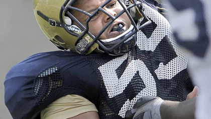 Last fall, Aaron Donald was getting ready for his senior year at Penn Hills High. This season, he's challenging for a prime backup role at defensive tackle for No. 15 Pitt.
 might play for No. 15 Pitt.