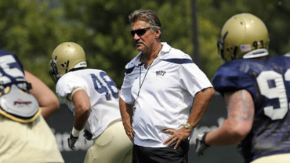 Pitt coach Dave Wannstedt on his team's playcalling: "Every call stops with me."