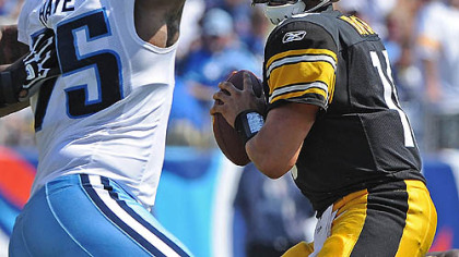 Steelers quarterback Charlie Batch was 5 of 11 passing for 25 yards in Sunday's win at Tennessee.