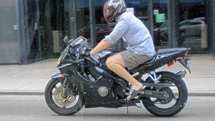 This is what not to wear on your feet while riding a motorcycle.