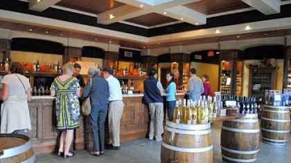 With more than 20 wineries nested below the Niagara Escarpment, Niagara-on-the-Lake is popular with wine drinkers. Among those offering daily tastings is Reif Estate Winery, which opened in 1983.
