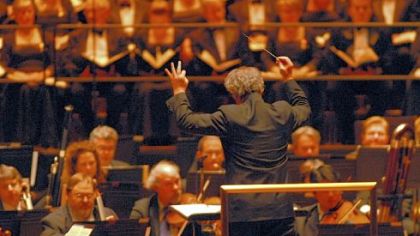 Manfred Honeck will conduct the Pittsburgh Symphony Orchestra in Verdi's "Requiem" this weekend.