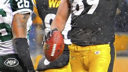 Steelers tight end Matt Spaeth has five catches for 49 yards this season.