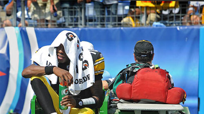 Steelers quarterback Denis Dixon is expected to be sidelined six weeks due to a left knee injury.
