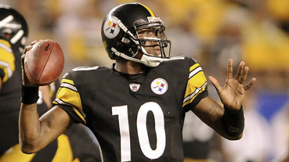 Steelers quarterback Dennis Dixon