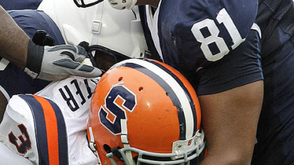 Junior defensive end Jack Crawford (81)